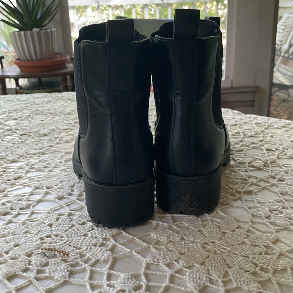 Black Chelsea Boots - Picture 4 of 5